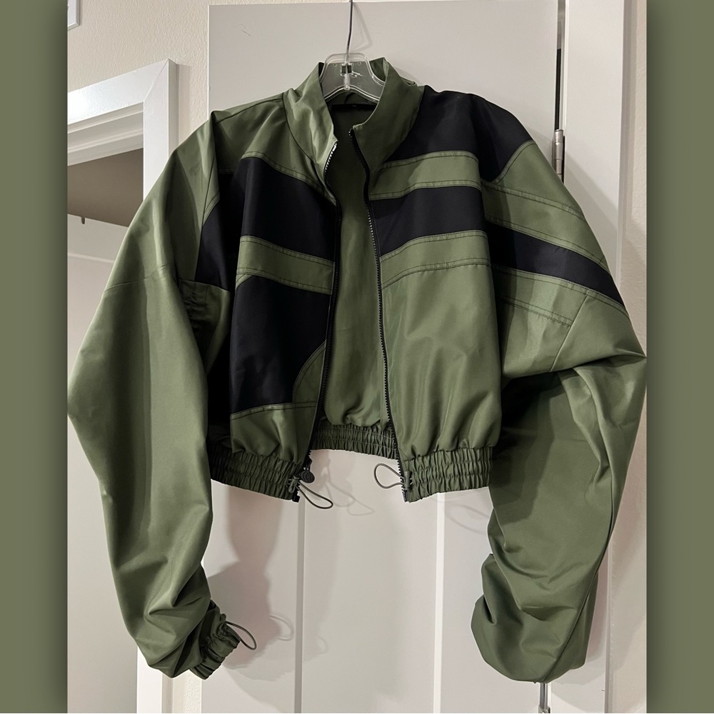 Reebok X Cardi B Cropped Windbreaker Jacket / M